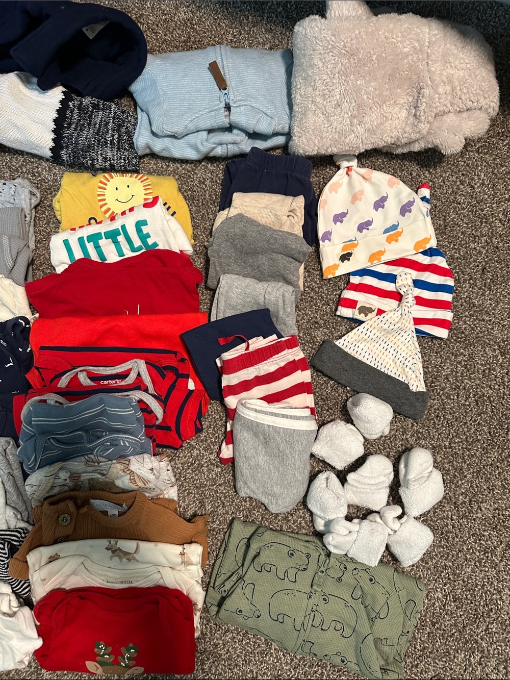 Huge lot of newborn and 0-3 - Picture 4 of 7